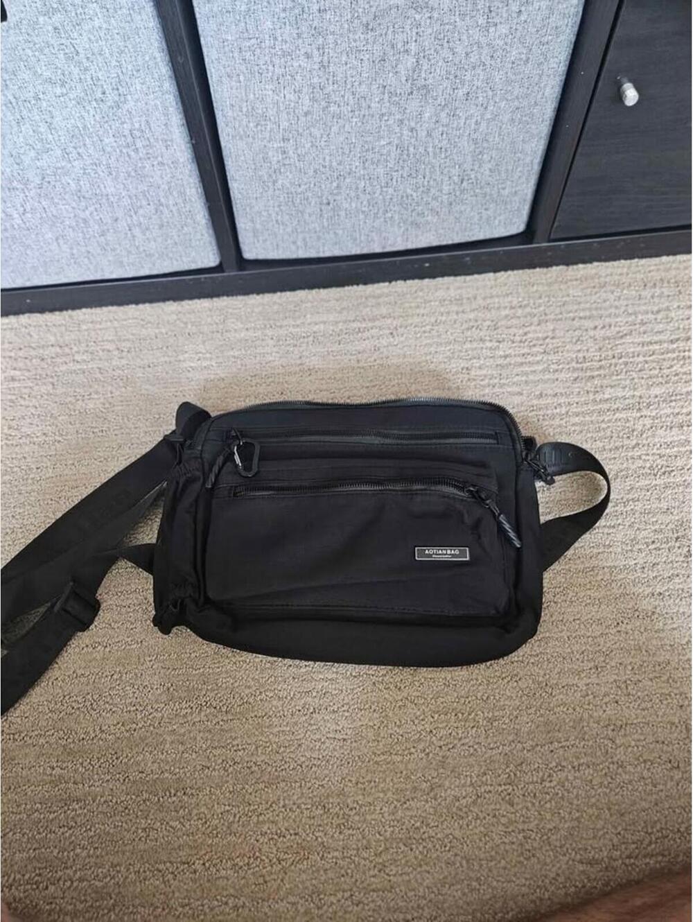 Mid-sized Crossbody Bag